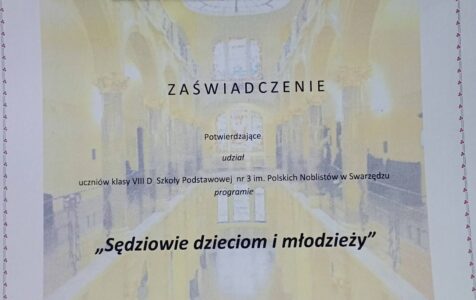 Wycieczka klasy 8D – integracja, współpraca i… trochę prawa!