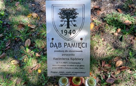 Lekcja historii w miejscu pamięci