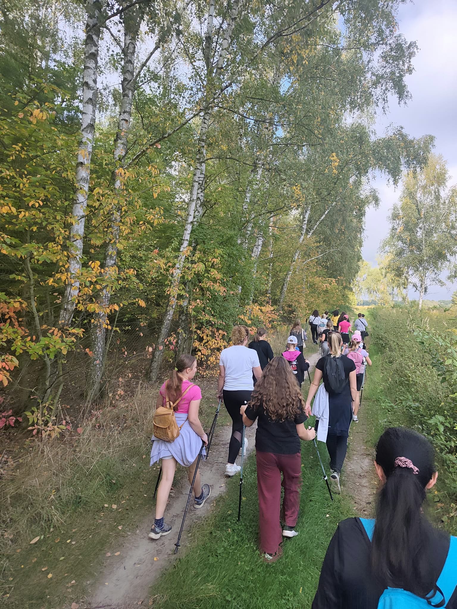 SZKOLNY MARSZ NORDIC WALKING
